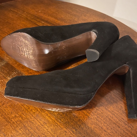 NWB STUART WEITZMAN BLACK SUEDE PLATFORM HEEL - Picture 3 of 3